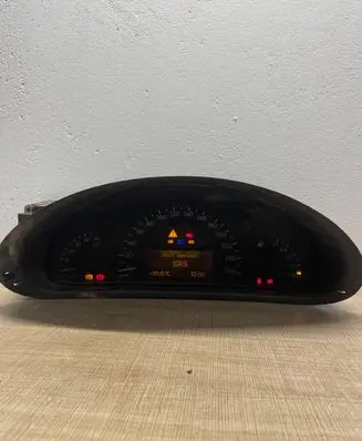 Mercedes-Benz C W203 Speedometer (instrument cluster) A2035401347 110080183