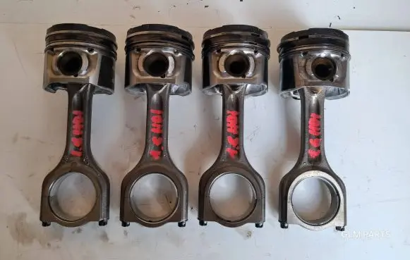 Peugeot 3008 I Piston with connecting rod 9H02