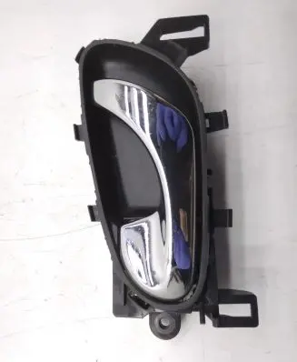 Nissan X-Trail T32 Front door interior handle