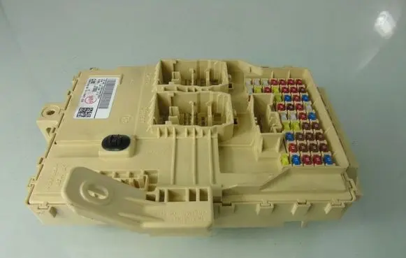 KIA Pro Cee'd II Fuse module 91950J7900