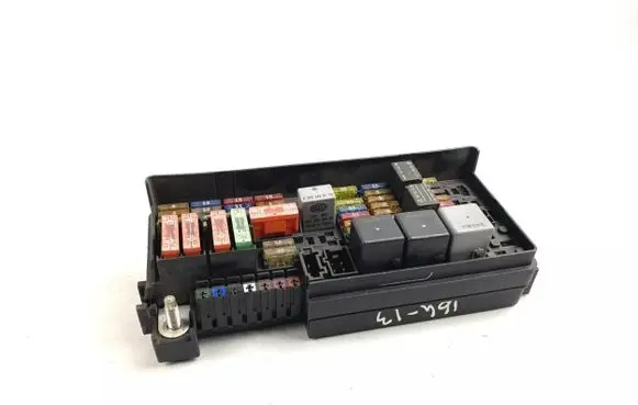 Mercedes-Benz GL X164 Fuse module A1645402372