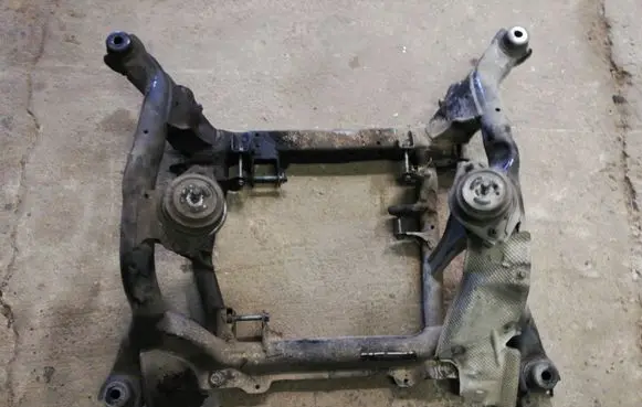 Mercedes-Benz R W251 Front subframe
