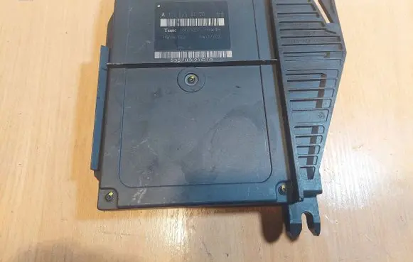 Chrysler Crossfire Central body control module A1938200026 00005357 5357U3121C10