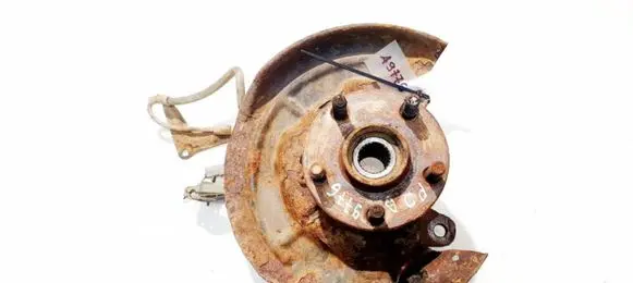 Toyota Avensis T220 Front wheel hub