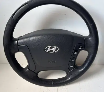 Hyundai Santa Fe Steering wheel