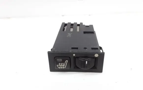 BMW 7 E38 Seat heating switch 8352259