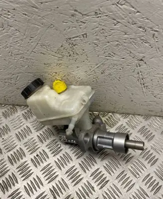 Opel Insignia A Master brake cylinder 03350890241 03350890231