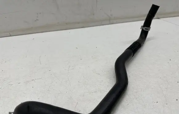 Nissan Leaf II (ZE1) Engine coolant pipe/hose