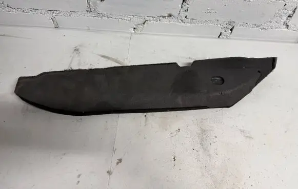 Ford Mustang V Fender foam support/seal