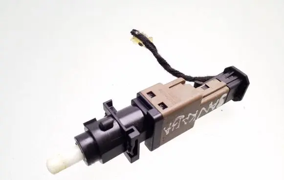 Clutch pedal sensor