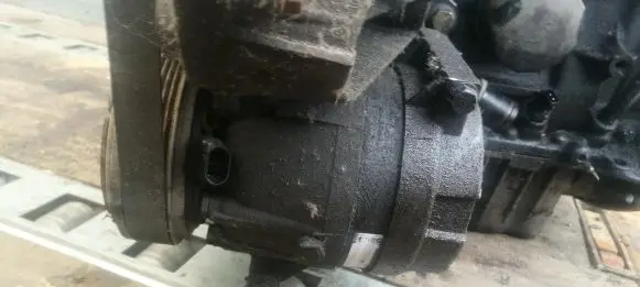 Renault Scenic I Air conditioning (A/C) compressor (pump)