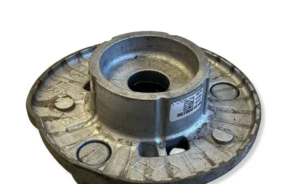 Maserati Ghibli Coil spring mount 06700018180