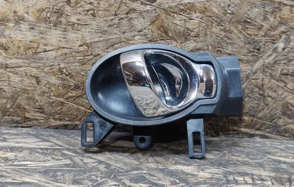 Nissan Note (E12) Front door interior handle