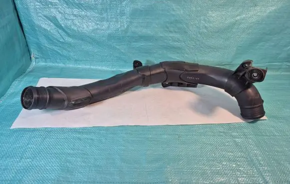 Volkswagen Caddy Intercooler hose/pipe 1K0145840AA