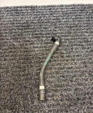 BMW 5 G30 G31 Engine coolant pipe/hose 8572907