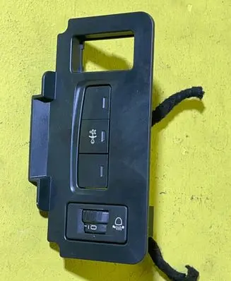 Citroen C4 II Tailgate/trunk/boot open switch 110KM