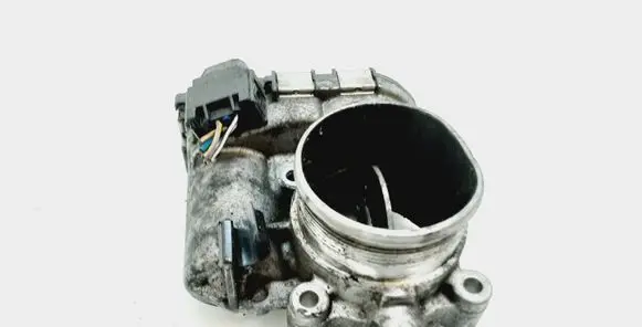 Volvo V70 Throttle valve 31216665