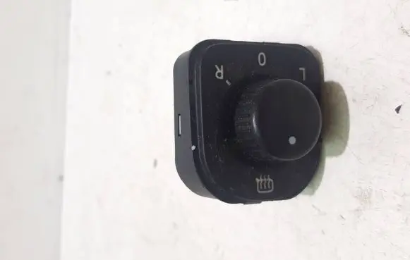 Volkswagen Golf V Wing mirror switch 1K0959565F 2775
