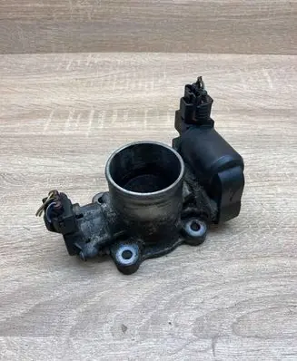 Toyota Land Cruiser (J200) Throttle valve 1923002010