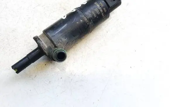 Skoda Superb B6 (3T) Headlight washer pump 3b0955681