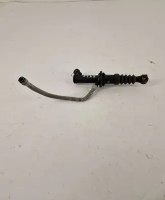 Renault Captur Clutch master cylinder 306105773R
