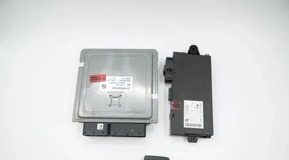 Engine ECU kit and lock set