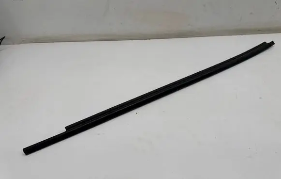 Toyota Yaris Cross Front door glass trim molding 