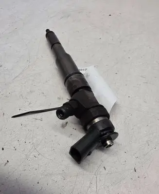 BMW 7 E65 E66 Fuel injector 0445110131 7789661