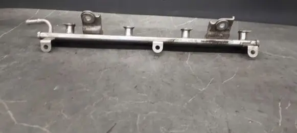 Suzuki Swift II Fuel main line pipe