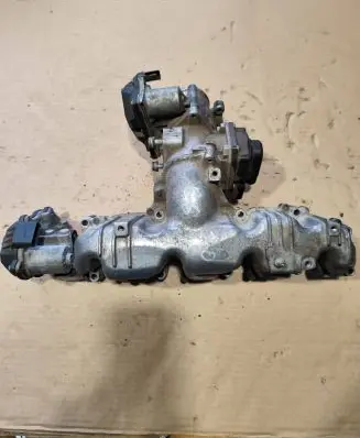 Volkswagen PASSAT B6 EGR valve 03L131501K