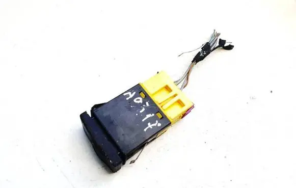 Fog light switch