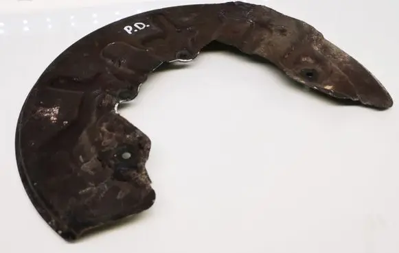 Audi A4 S4 B7 8E 8H Front brake disc dust cover plate 