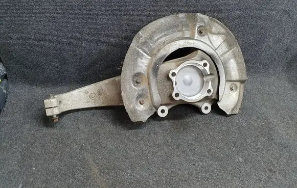 BMW 5 F10 F11 Front wheel hub 6775770 1002266930550 14018510