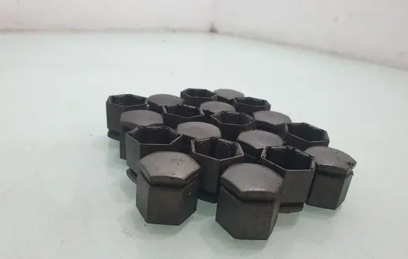 Opel Zafira C Wheel nut cap/cover 