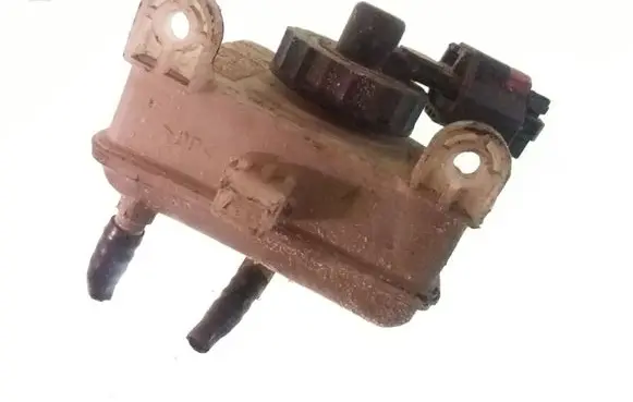 Brake fluid reservoir
