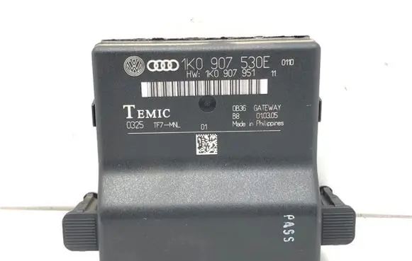 Skoda Octavia Mk2 (1Z) Gateway control module 1K0907530E