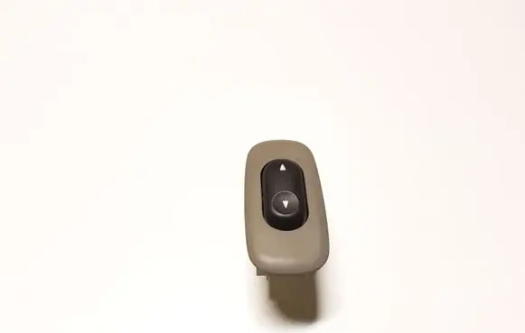 Mazda Tribute Electric window control switch E1006638YA
