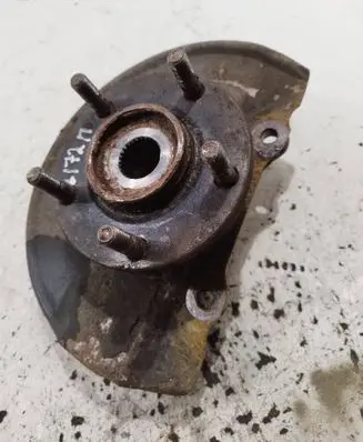 Mitsubishi Outlander Front wheel hub spindle knuckle