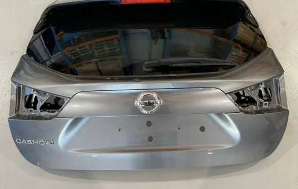 Nissan Qashqai Truck tailgate 