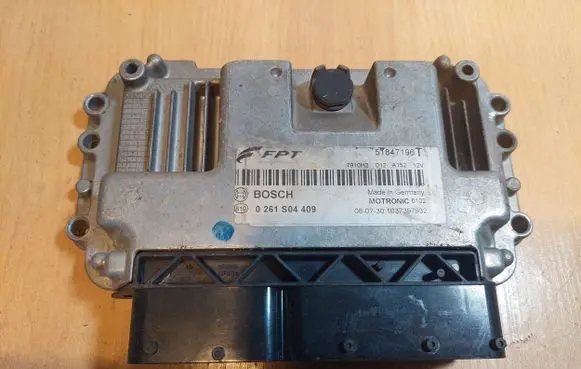 Alfa Romeo Mito Engine control unit/module ECU 0261S04409 51847196 1037397932