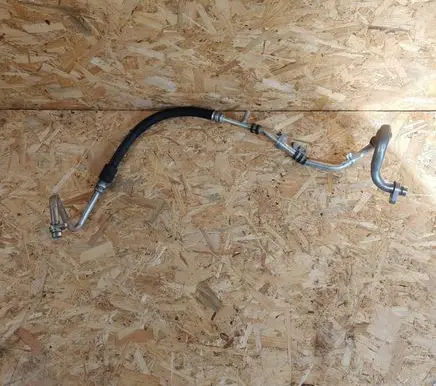 Renault Clio IV Air conditioning (A/C) pipe/hose 924803929R 1120161542