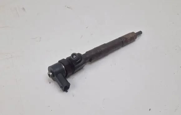 Fiat 500X Fuel injector 0445110524 8P825E8SA