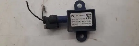 Mercedes-Benz GLA W156 Airbag deployment crash/impact sensor A1569056800 5WK44803