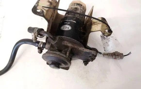 Mazda Premacy Fuel filter st322