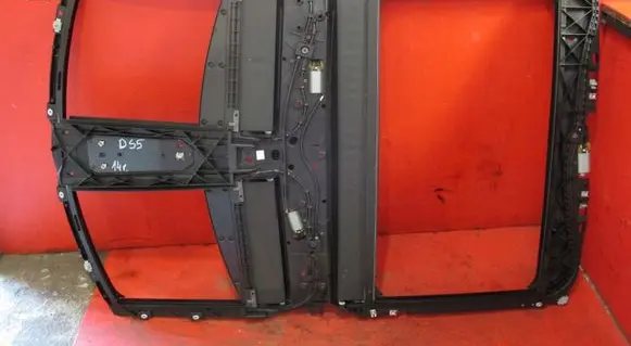 Citroen DS5 Sunroof frame 98075470