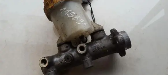 Subaru Legacy Master brake cylinder