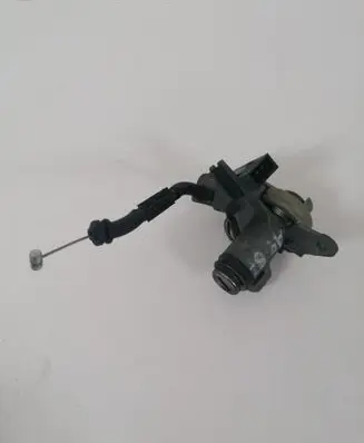 Audi A4 S4 B7 8E 8H Tailgate/trunk/boot lock/catch/latch 8E0827573C