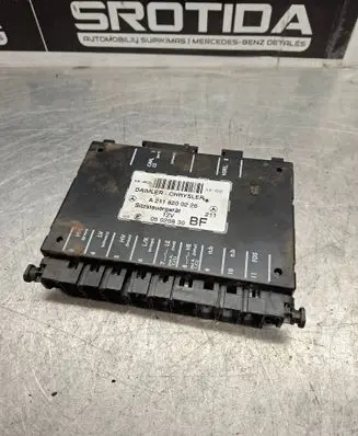 Mercedes-Benz E W211 Door control unit/module A2118200226 05020830