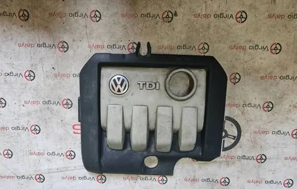 Volkswagen Touran I Engine cover (trim) 03G103925H 03G103925