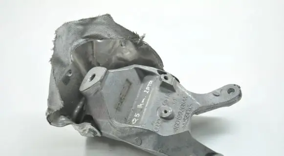 Audi Q5 SQ5 Engine mounting bracket 4G0199308AA